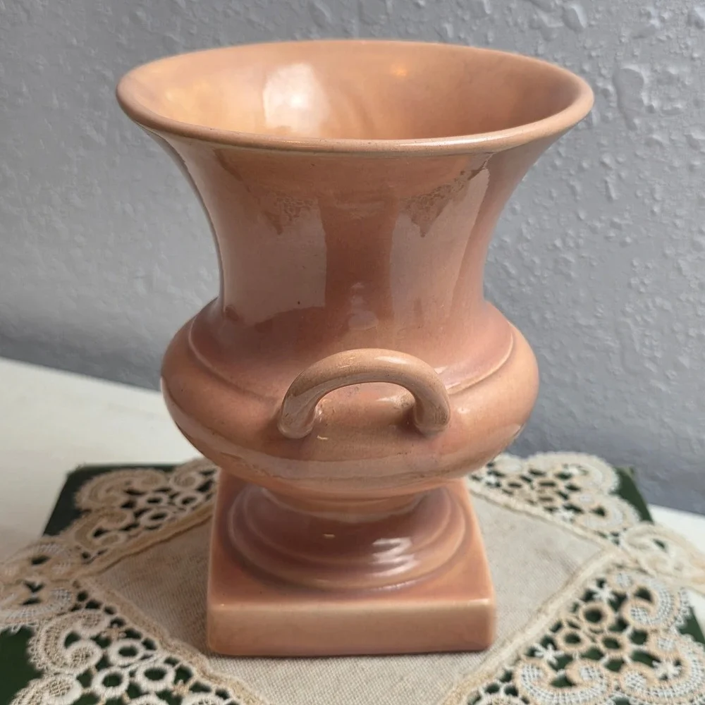 Vintage Red‎ Wing Pottery Salmon Pink Ceramic Trophy Urn Vase Art Deco Style